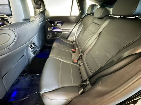 Certified 2025 Mercedes-Benz GLC 300 image 22