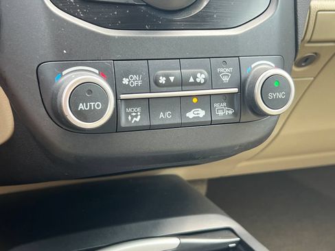 Used 2017 Acura RDX AWD image 30