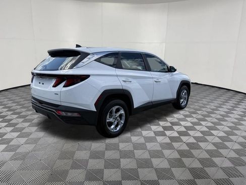 Used 2023 Hyundai Tucson SE AWD/4WD image 5