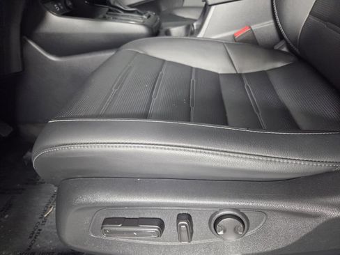 Used 2024 Honda CR-V EX-L image 11