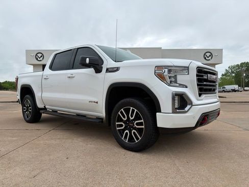 Used 2020 GMC Sierra 1500 AT4 w/ AT4 Premium Package image 3