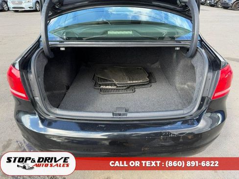 Used 2013 Volkswagen Passat 2.5 SE image 17