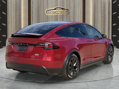 Used 2025 Tesla Model X Plaid image 8