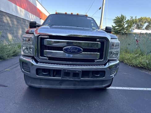 Used 2015 Ford F250 XLT w/ Camper Package AWD/4WD image 1