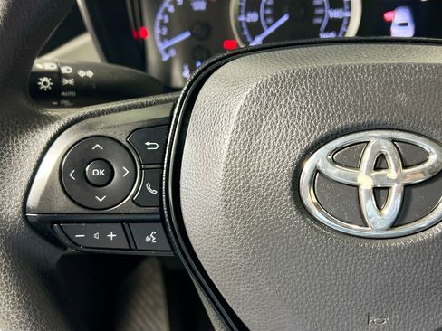 Used 2020 Toyota Corolla LE image 18