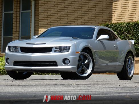 Used 2012 Chevrolet Camaro SS w/ Black Stripe Package RWD image 2