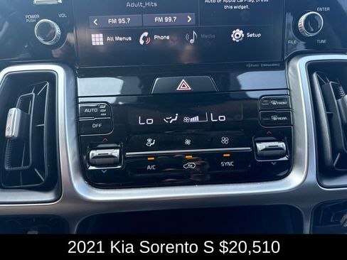 Used 2021 Kia Sorento S FWD image 26