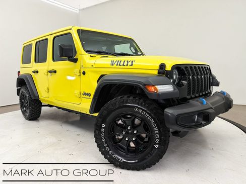 Used 2023 Jeep Wrangler Unlimited w/ Cold Weather Group AWD/4WD image 1