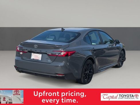 Used 2026 Toyota Camry SE FWD image 7
