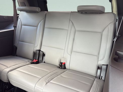 Used 2024 GMC Yukon SLT w/ SLT Premium Package RWD image 25