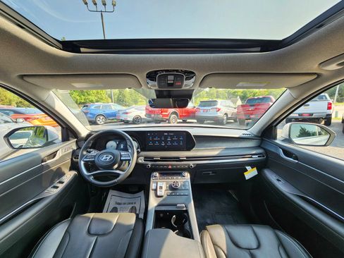 Used 2023 Hyundai Palisade Limited AWD/4WD image 9