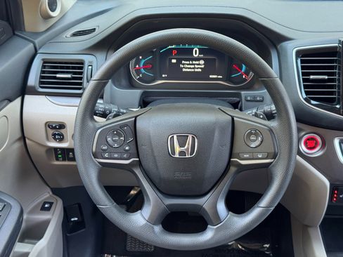 Used 2021 Honda Pilot EX image 18