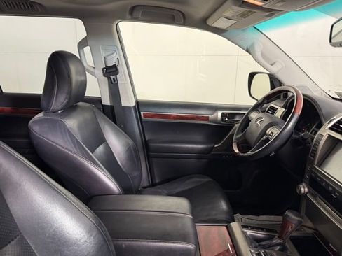 Used 2013 Lexus GX 460 460 image 29