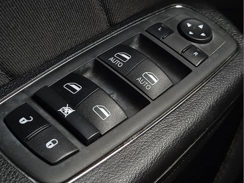 Used 2022 Dodge Charger R/T w/ Blacktop Package RWD image 17