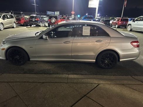 Used 2012 Mercedes-Benz E 350 Sedan image 7