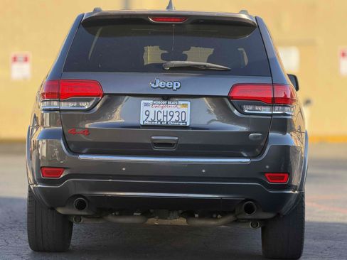 Used 2019 Jeep Grand Cherokee Overland RWD image 9