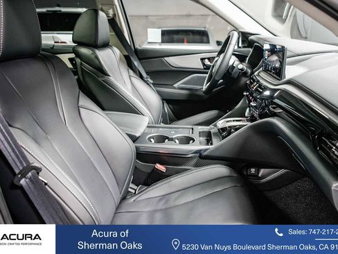 Used 2025 Acura MDX SH-AWD w/ Technology Package image 40
