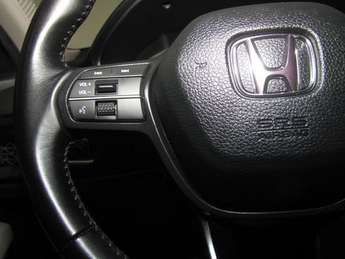 Used 2025 Honda Accord EX-L image 5