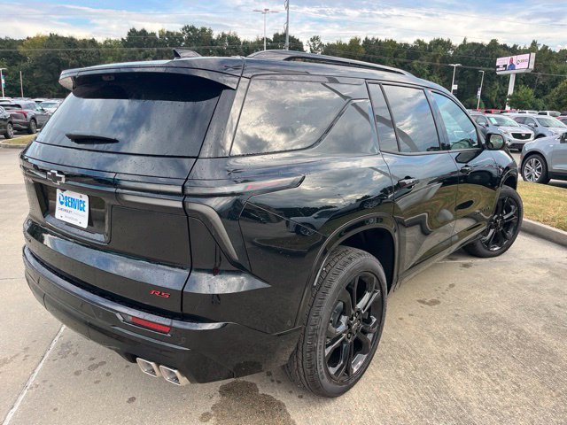 New 2027 Chevrolet Traverse RS w/ LPO, Floor Liner Package FWD image 10