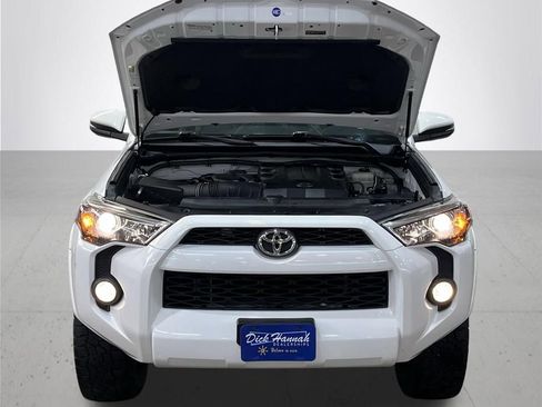 Used 2019 Toyota 4Runner SR5 Premium image 5