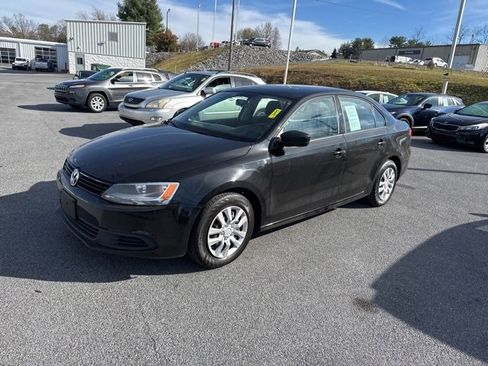 Used 2014 Volkswagen Jetta S image 4