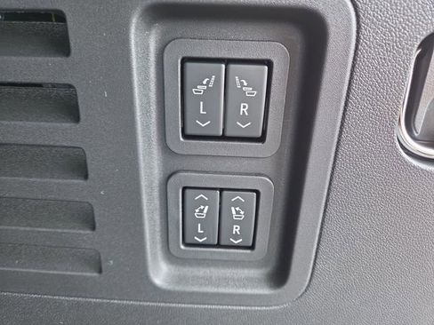 New 2026 Buick Enclave Sport Touring w/ Power Package image 36