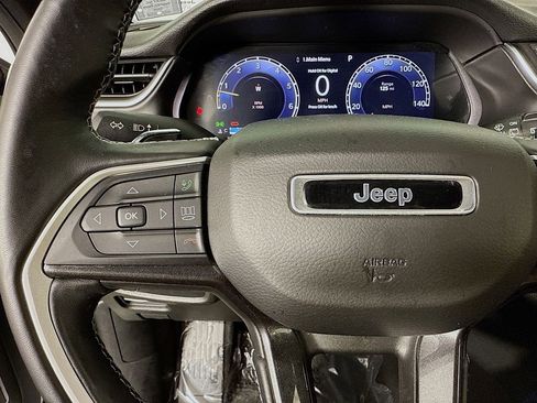 Used 2021 Jeep Grand Cherokee L Altitude image 30