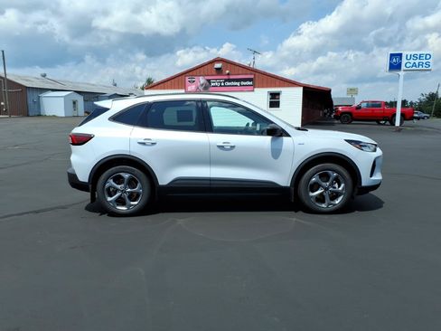 Used 2025 Ford Escape ST-Line w/ Tech Pack #1 AWD/4WD image 7