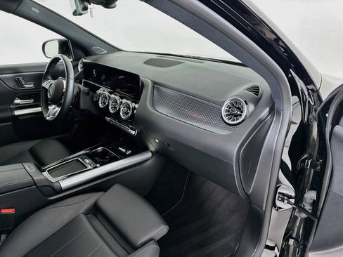 Certified 2025 Mercedes-Benz GLA 250 image 29