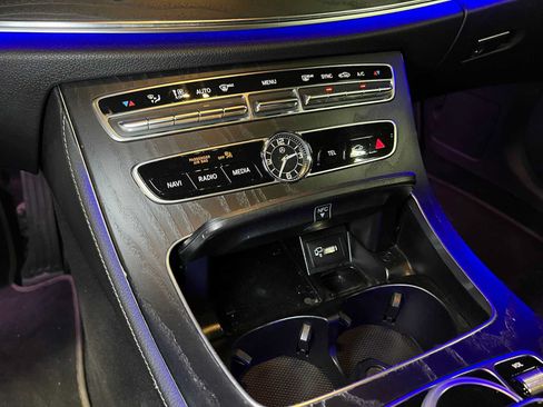 Used 2020 Mercedes-Benz E 450 4MATIC Sedan image 35
