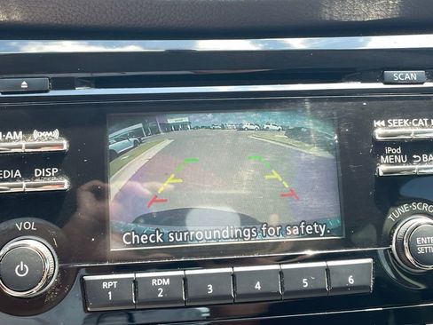 Used 2018 Nissan Rogue Sport SV FWD image 15