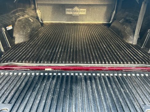 Used 2022 RAM 1500 Laramie image 12