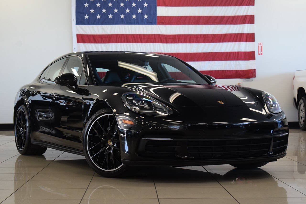 Used 2018 Porsche Panamera 4 AWD/4WD image 1