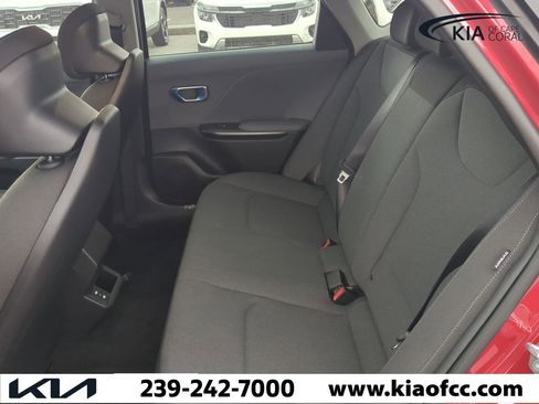 New 2025 Kia K4 LXS image 11
