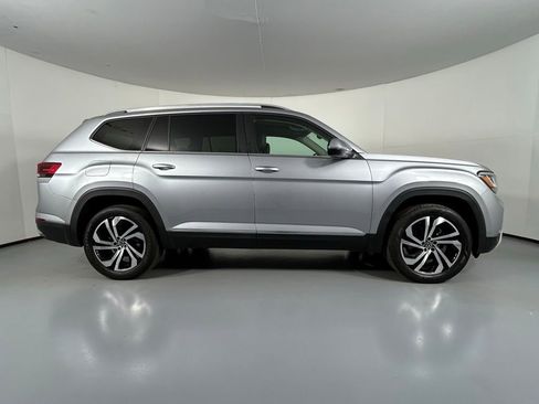 Used 2023 Volkswagen Atlas SEL AWD/4WD image 8