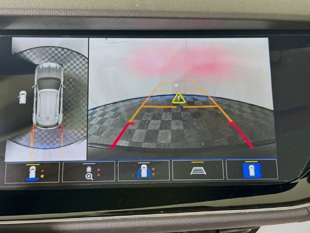 Used 2023 Buick Envision Avenir FWD image 18