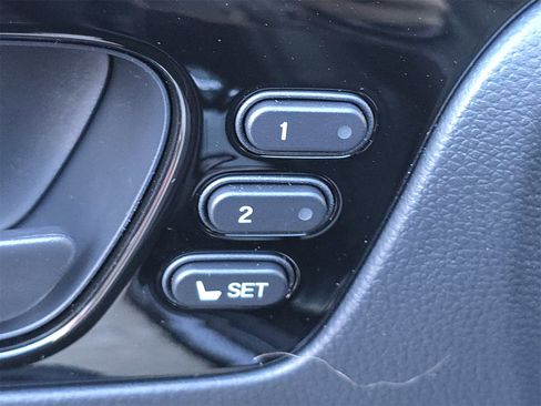 New 2026 Honda Odyssey Touring image 17