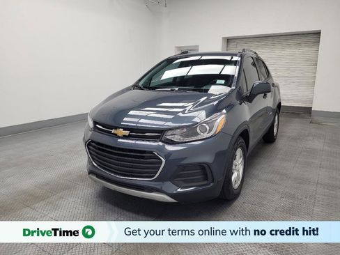 Used 2021 Chevrolet Trax LT w/ LT Convenience Package FWD image 1