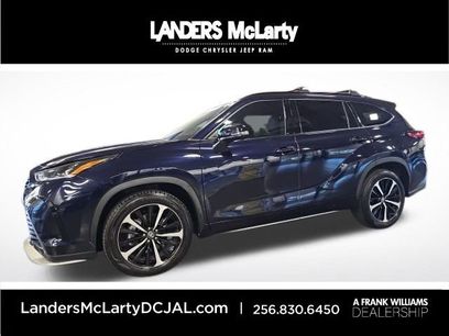 Used 2022 Toyota Highlander XSE