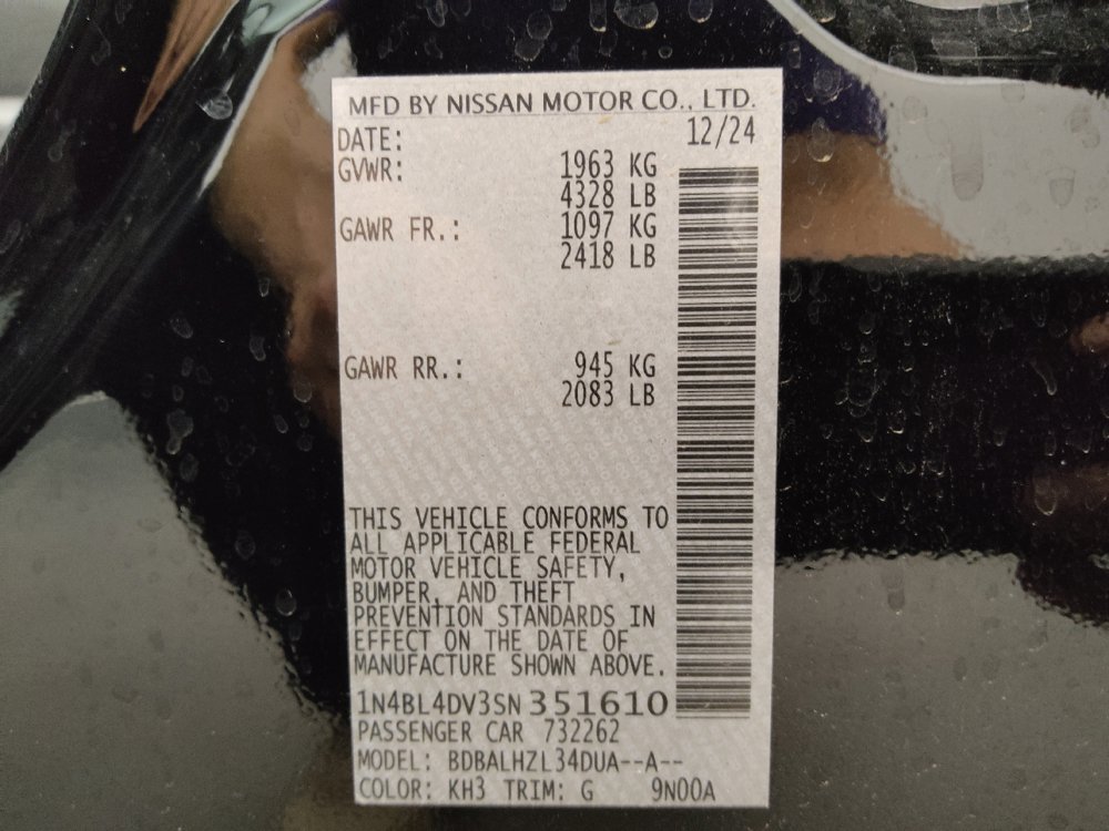 Used 2025 Nissan Altima 2.5 SV FWD image 33
