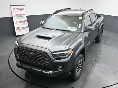 Used 2022 Toyota Tacoma TRD Sport image 24