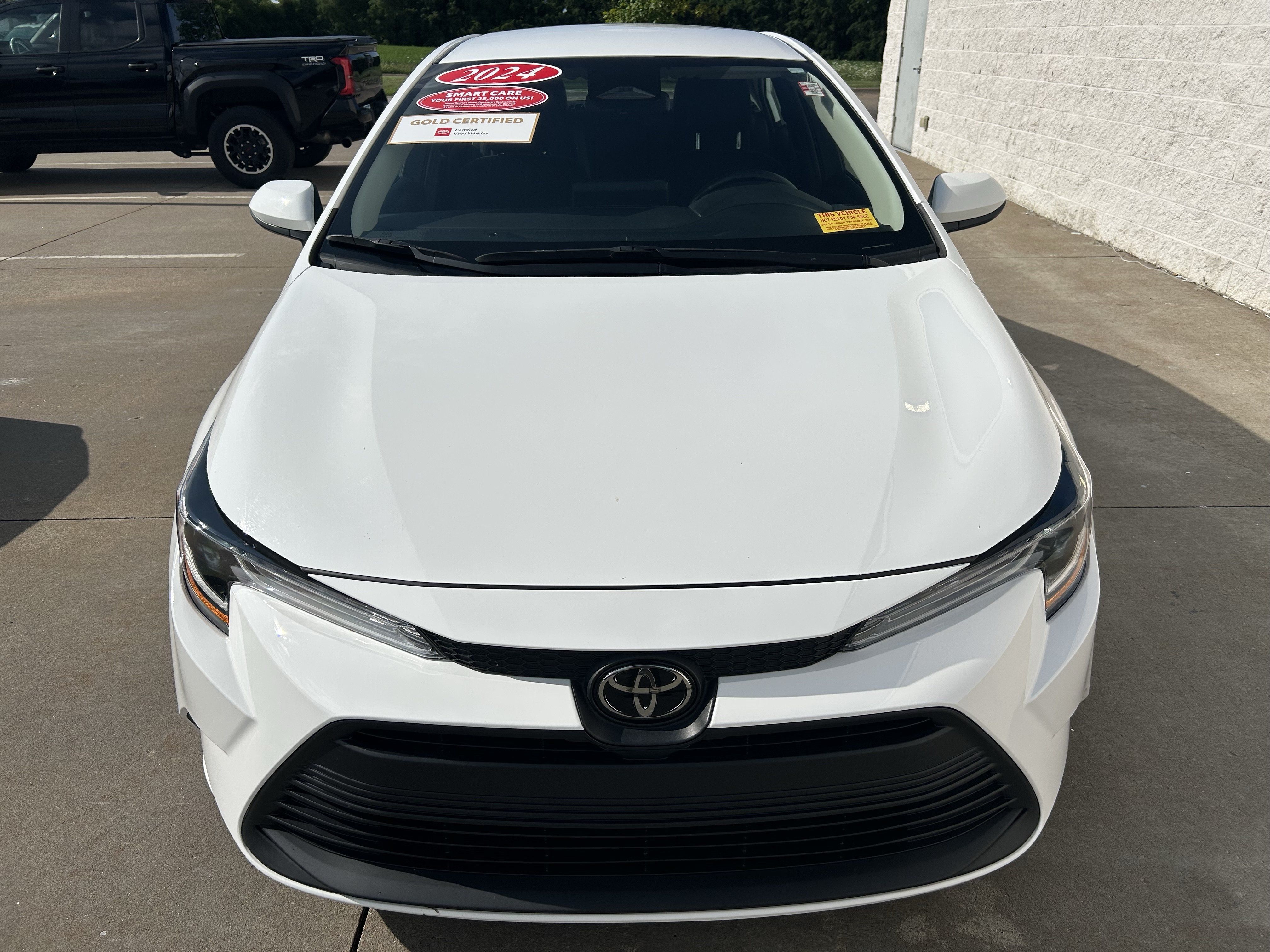 Certified 2024 Toyota Corolla LE FWD image 3