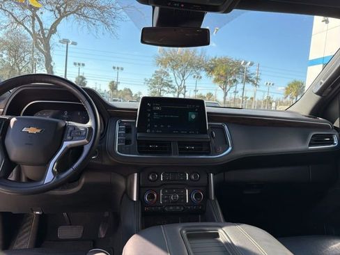 Certified 2023 Chevrolet Suburban Premier image 9