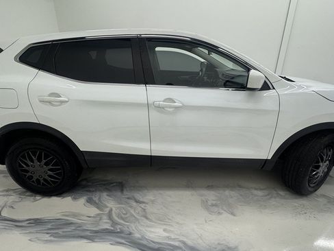 Used 2019 Nissan Rogue Sport S AWD/4WD image 9