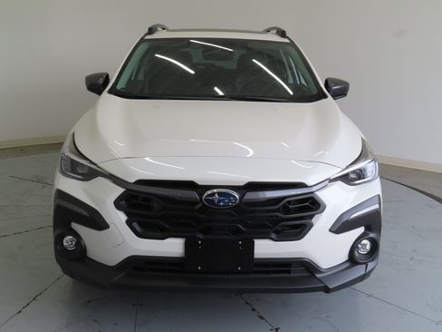 Used 2025 Subaru Crosstrek 2.5i Limited w/ Crosstrek Mirror Package AWD/4WD image 9