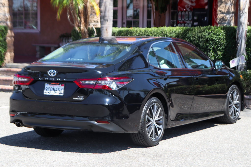 Used 2023 Toyota Camry XLE FWD image 10