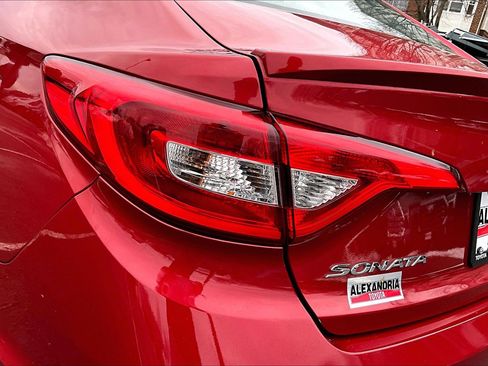 Used 2017 Hyundai Sonata Sport w/ Value Edition Package 02 image 28