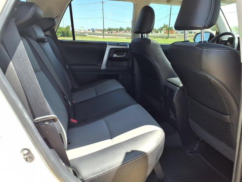 Certified 2023 Toyota 4Runner SR5 Premium w/ Moonroof Package AWD/4WD image 23