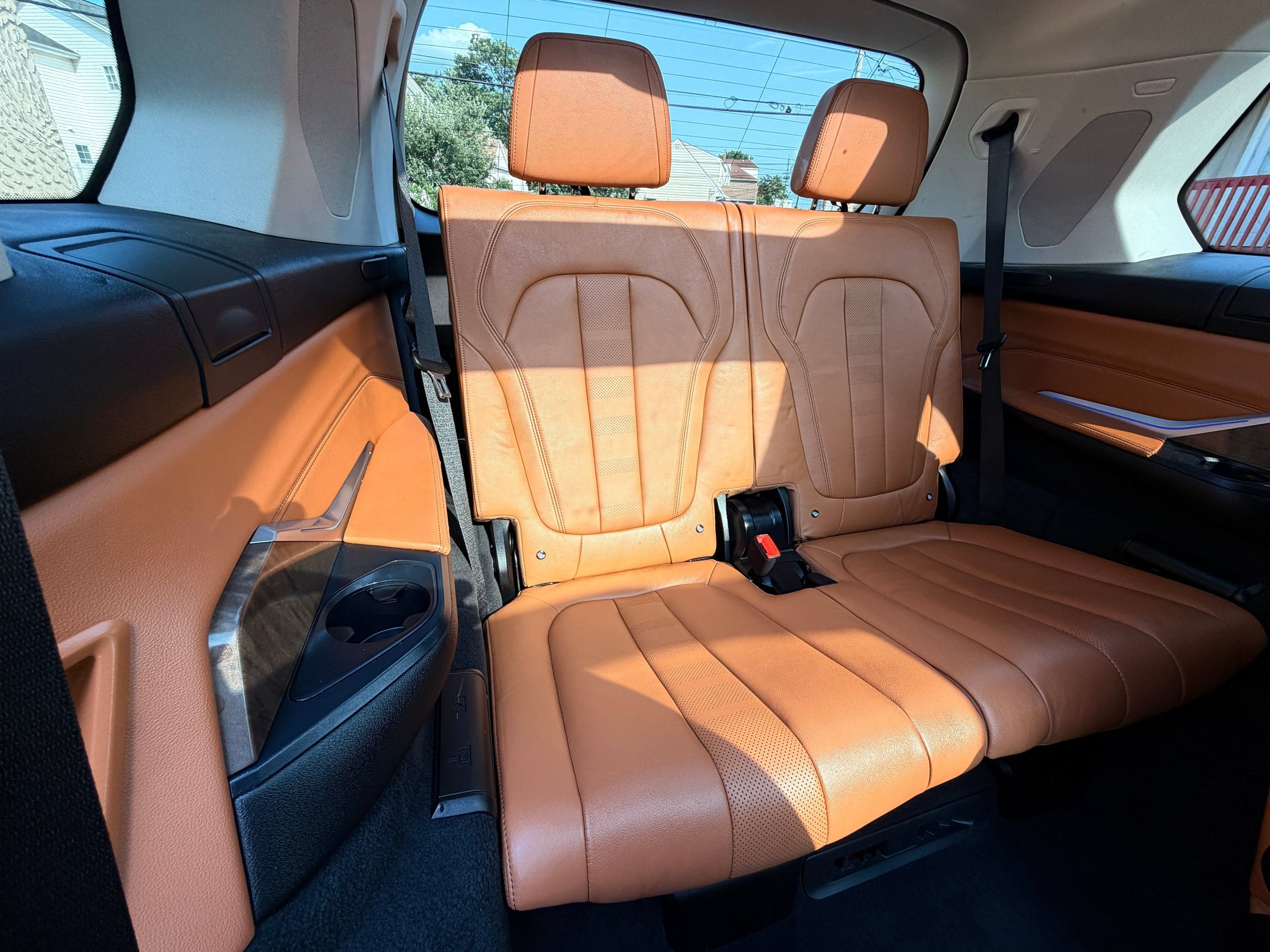 Used 2020 BMW X7 xDrive40i w/ Executive Package AWD/4WD image 24