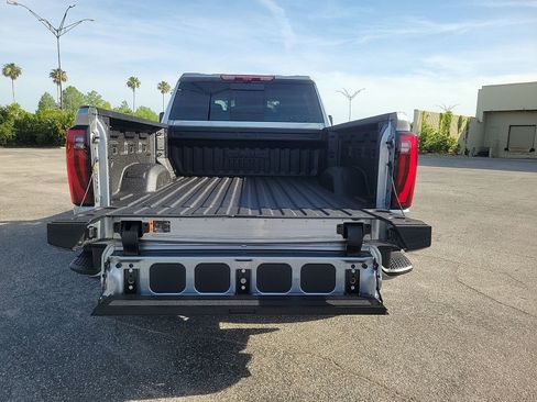 New 2026 GMC Sierra 2500 Denali w/ Denali Reserve Package AWD/4WD image 7